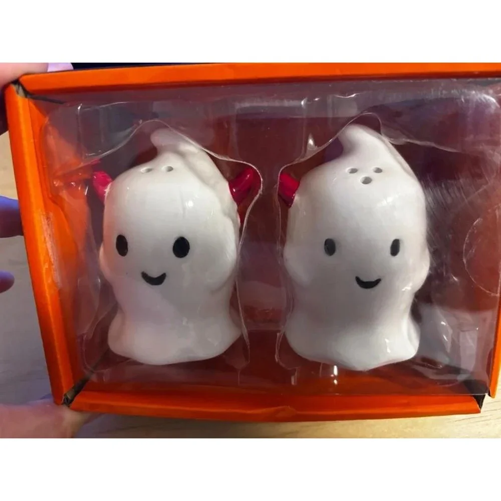 Ghost devil, salt and pepper shaker set Halloween Jack o’ lantern Lane
